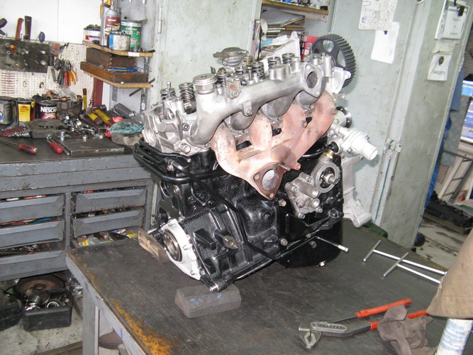 Hyundai H200 двигатель